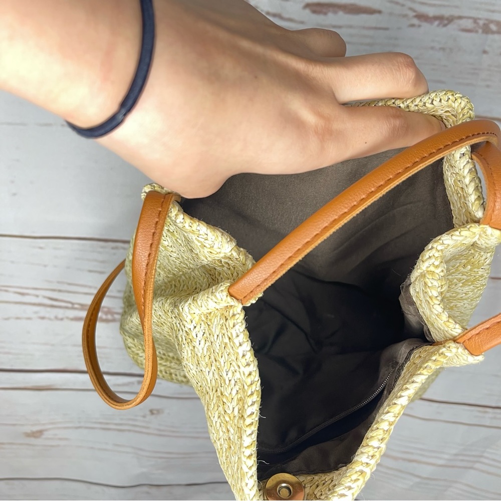 Straw Bag • Tassel • Beach • Boho • Summer • Spring - Picture 8 of 8